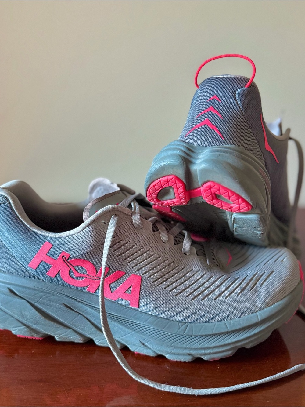 HOKA Rincon 3 Women's Running Shoes | Size 9 | Gray/Pink | Excellent Condition
